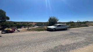 Gördeste motosiklet otomobile çarptı: 2 yaralı