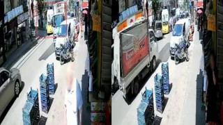 Halk otobüsü tali yoldan çıkan otomobille çarpıştı