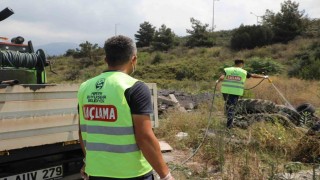 Hatay Büyükşehir Belediyesi, haşerelere karşı vatandaşları bilinçlendiriyor
