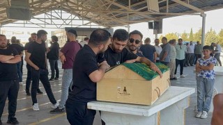 Havuzda hayatını kaybeden minik Kadir, Gaziantepte son yolculuğuna uğurlandı