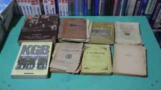 Haydar Aliyevin danışmanı İrfan Ülkünün, özel kaleminin kütüphanesi Erzurumda bir sahafta çıktı