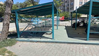 Hoşnudiyedeki bisiklet parkları bakım bekliyor