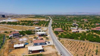 İki önemli yol aksında çalışmalar eş zamanlı sürüyor