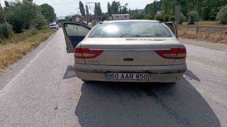 İki otomobil kafa kafaya çarpıştı: 2 yaralı