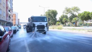 İncirliova anayolunda temizlik çalışmaları tamamlandı