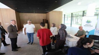 İnegöl Belediyesi tercih sürecinde de öğrencilerin yanında