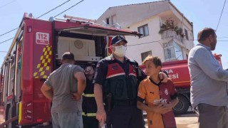 İnegölde yumurta deposunda yangın: Minik Huzeyfenin gözyaşları yürek burktu