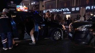 İnegöl'de zincirleme kaza: 5 yaralı