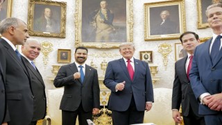 Irak Başbakanı Zeydi, Beyaz Sarayda Trump ile bir araya geldi