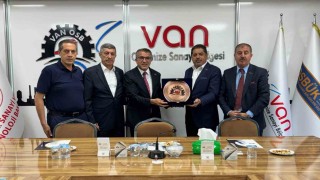 İş dünyası Van OSBde buluştu: Bölgesel kalkınma ve ulaşım ağları masaya yatırıldı