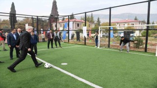 Kahramanmaraşın dört bir yanı spor alanlarıyla donatıldı: 31 yeni halı saha hizmete girdi
