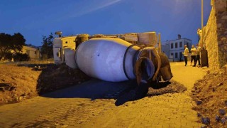 Kahramanmaraşta beton mikseri devrildi: 1 yaralı