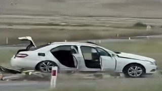 Kamyon ile otomobil çarpıştı: 3 ölü, 2 yaralı