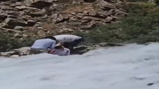 Kanispi Şelalesinde korku dolu anlar: Akıntının ortasında kalan çocuk son anda kurtarıldı