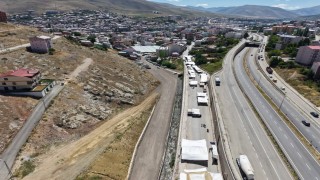 Kapalı halk pazarı otoparkı hizmete açıldı