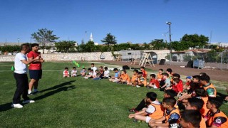 Karaman'da İl Özel İdaresinin ücretsiz yaz futbol kursu başladı