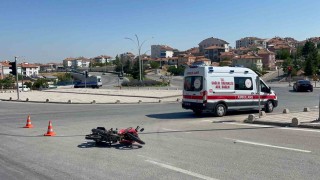 Karamanda otomobille motosiklet çarpıştı: 1 yaralı