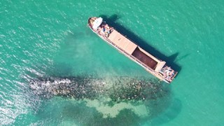 Karasuda karaya oturan gemi yaklaşık 71 günün sonunda kurtarıldı
