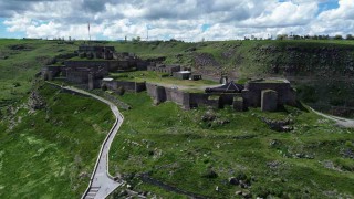 Kars Kalesi UNESCO Dünya Miras Listesine alınmayı bekliyor