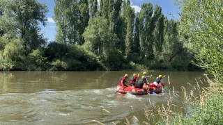 Kars'ta ilk kez rafting heyecanı! Temel eğitim kampı başladı
