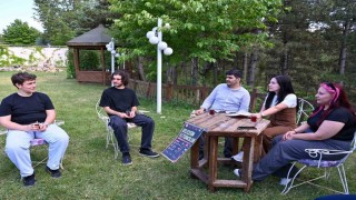 Kastamonu Üniversitesi Bilim Kafede geleceğin iletişimcileriyle dijital çağda medya konuşuldu