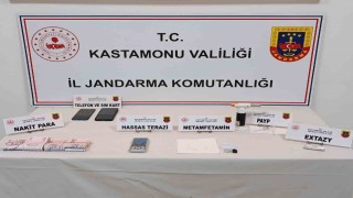 Kastamonuda uyuşturucu operasyonlarında 5 şüpheli gözaltına alındı