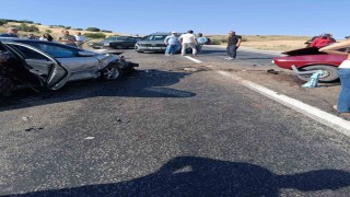 Kayseri'de 2 otomobil çarpıştı: 1 ölü, 6 yaralı