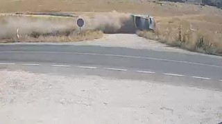 Kaza anının güvenlik kamerası görüntüleri görenleri dehşete düşürdü