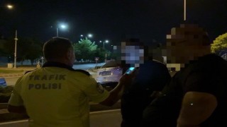 Kaza yapan sürücü yerine başkasını getirdi, kamera oyunu bozdu