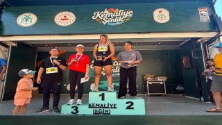 Kemaliye sokaklarında spor coşkusu yaşandı