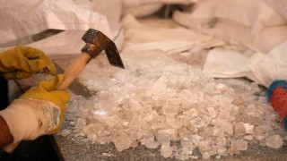 Kırşehir'de turşuluk sezonu kaya tuzu satışlarını hareketlendirdi