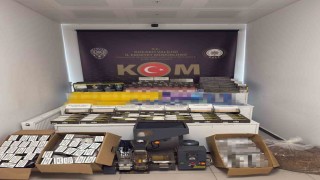 Kocaelide 8 adrese eş zamanlı baskın: 1 ton 160 kilo tütün ele geçirildi