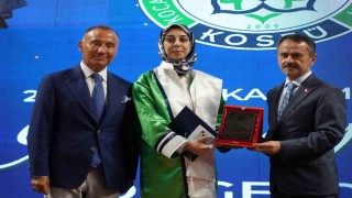 Kocaeli'deki tek Psikoloji Bölümü ilk mezunlarını verdi: Üçüncü lisansında üniversite birincisi oldu