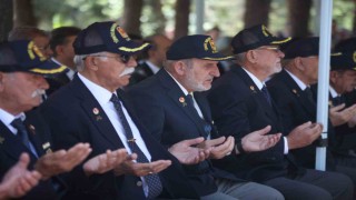 Konyada 15 Temmuz etkinliklerinde Şehitlik ziyaret edildi