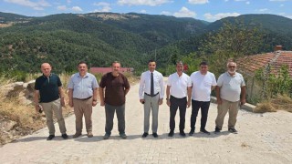 Köylerde parke taşı döşeme çalışmaları sürüyor