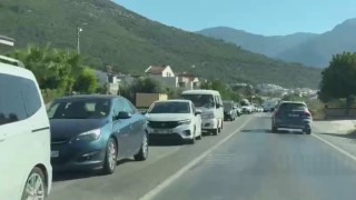 Kuşadasında milli park dönüşü yoğunluğu oluştu