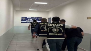 Kuyumculara sahte altın diş satan şüphelilere, polisten Gülen yüz operasyonu