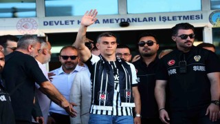 Leandro Trossard, Beşiktaş için İstanbula geldi