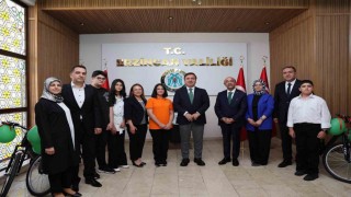 LGSde 500 tam puan alan 3 öğrenci ödüllendirildi