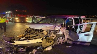 Malatyada hafif ticari araç otomobille çarpıştı: 5 yaralı