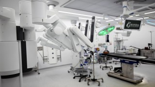 Manisada robotik cerrahide 2 ayda 30 başarılı ameliyat