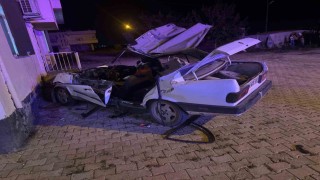 Mardinde otomobil ile traktör çarpıştı: 1i çocuk 4 yaralı