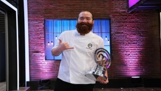 MasterChef şampiyonu Eren Kaşıkçı Sarıyerdeki evinde ölü bulundu