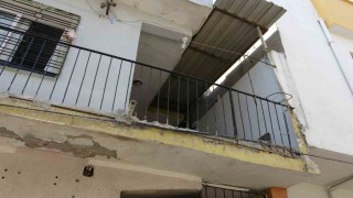 Mersinde balkonda akıma kapılan 1,5 yaşındaki Yamaç yaşam mücadelesini kaybetti