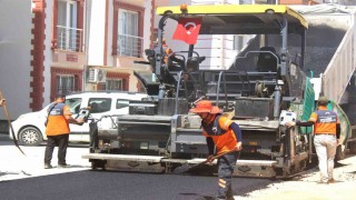 Mersinde iki önemli güzergahta asfalt çalışması