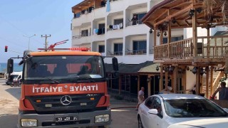 Mersin'de otelde yangın: 9 kişi dumandan etkilendi