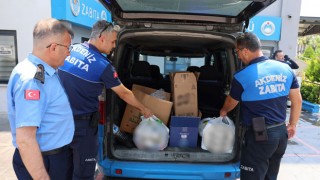 Mersin'de Zincir Markette Tarihi Geçmiş 135 Gıda Ürünü Bulundu