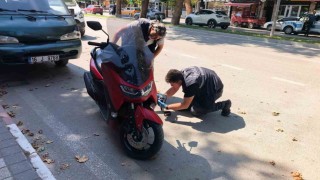 Motosikleti aldı, plakanın sahte olduğunu polis kontrolünde öğrendi