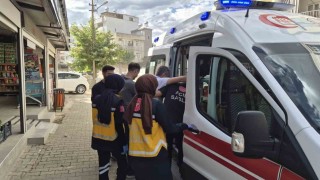 Motosikletle çarpışan otomobil sürücüsü kaçtı: 1 yaralı