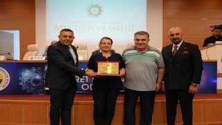 MTSOnun üyelerine vefa plaketi takdimi devam ediyor